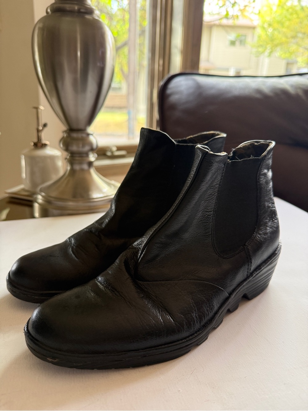 Fly London Chelsea Low Wedge Slip On Black Leather Women Ankle Bootie Size 8